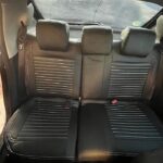 روکش صندلی ماشین پژو 207 چرم طرح پلاس رنگ مشکی دوخت سفید
