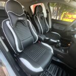 روکش صندلی ماشین پژو 206 چرم طرح پلاس رنگ مشکی سفید