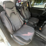 روکش صندلی ماشین سمند سورن پارچه کتان طرح پلاس رنگ طوسی مشکی